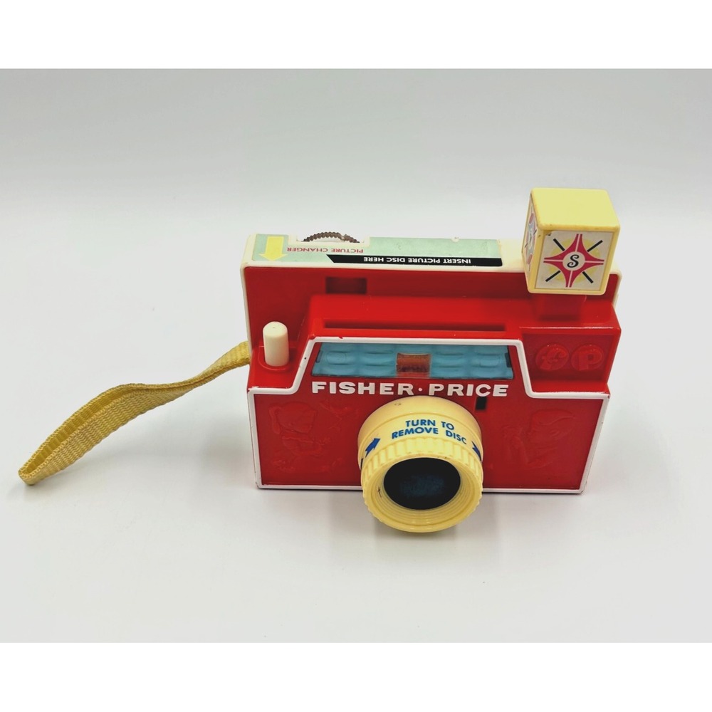 Fisher-Price 2011 Changeable Picture Disc Toy Camera, Discs are NOT Included‎